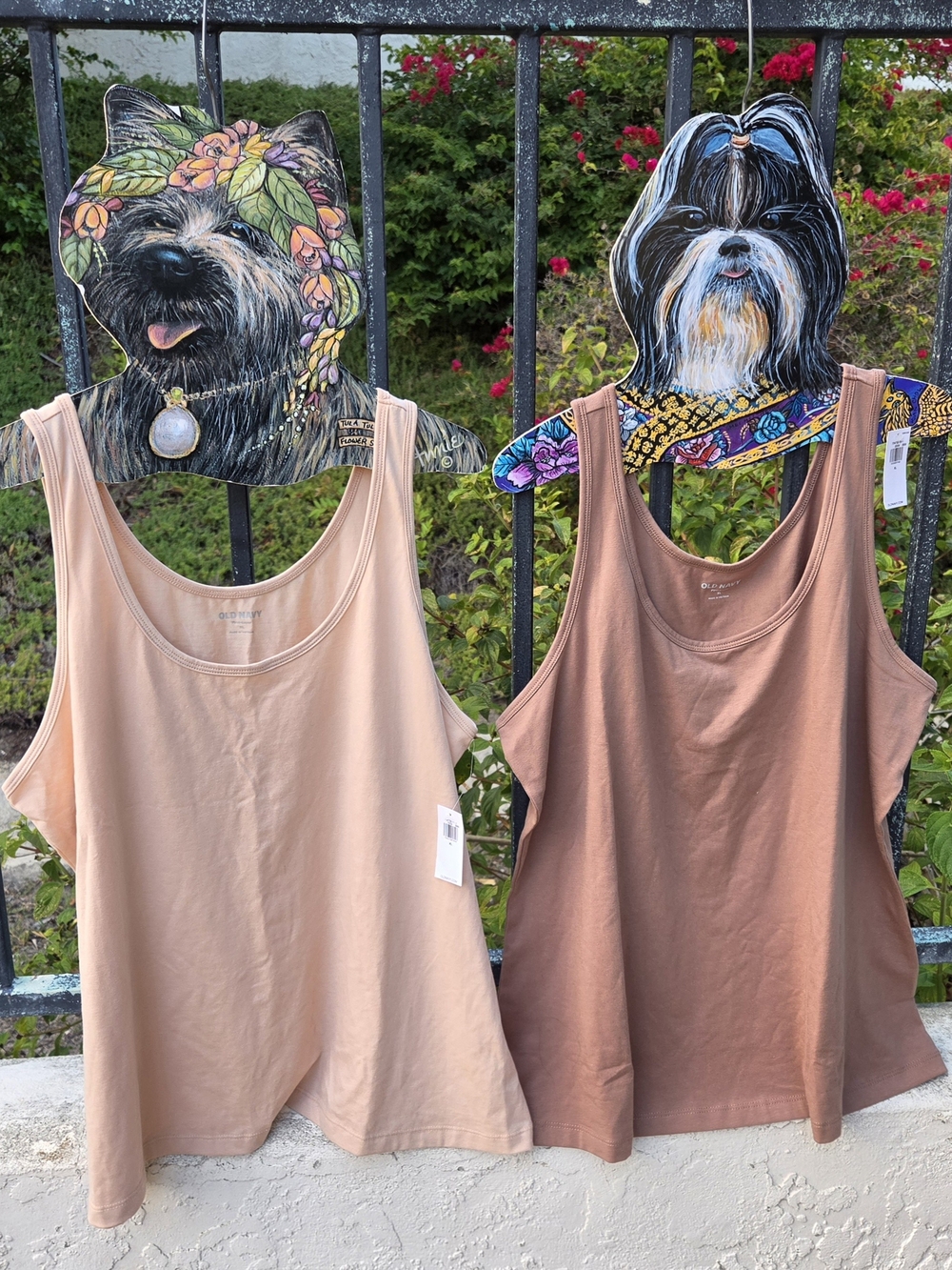 Old Navy Women's Tank Tops in Beige & Brown